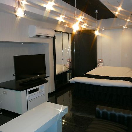 Hotel Piatt (Adults Only) Наґоя Екстер'єр фото
