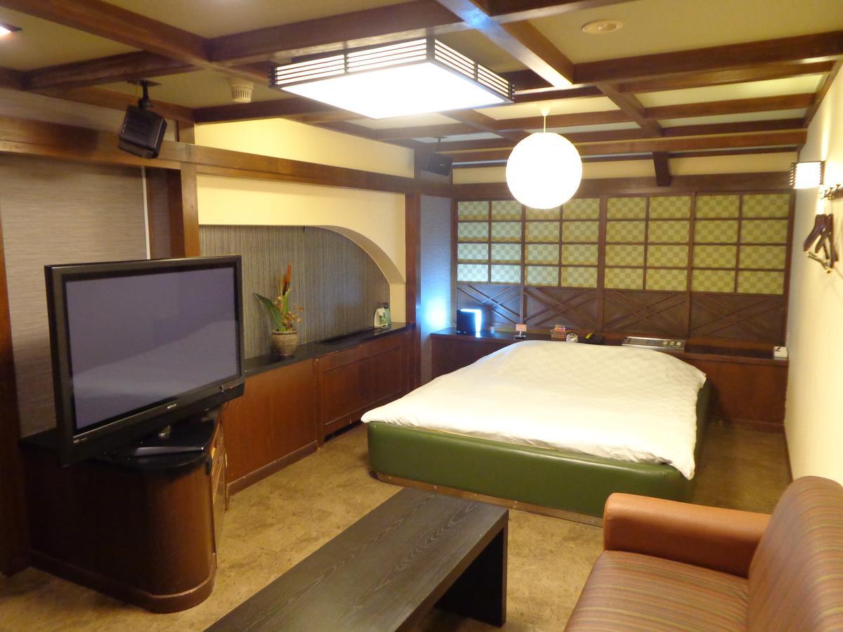 Hotel Piatt (Adults Only) Наґоя Екстер'єр фото
