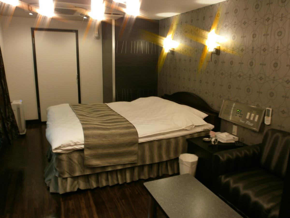 Hotel Piatt (Adults Only) Наґоя Екстер'єр фото